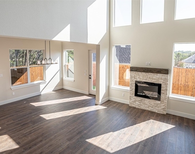 5702 Barkridge Drive - Photo Thumbnail 26
