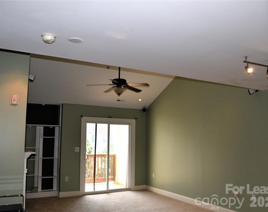 6321 Park Creek Drive - Photo Thumbnail 1