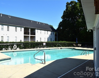 6321 Park Creek Drive - Photo Thumbnail 34
