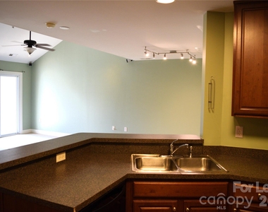 6321 Park Creek Drive - Photo Thumbnail 19