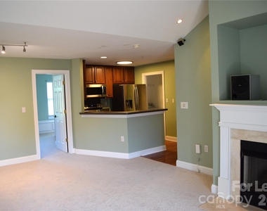 6321 Park Creek Drive - Photo Thumbnail 14