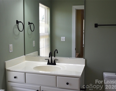 6321 Park Creek Drive - Photo Thumbnail 25