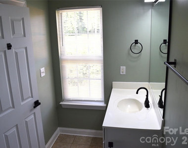 6321 Park Creek Drive - Photo Thumbnail 26