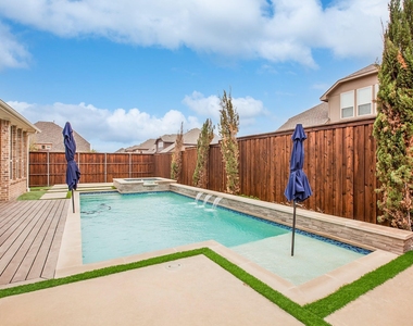 1614 Thoroughbred Lane - Photo Thumbnail 2
