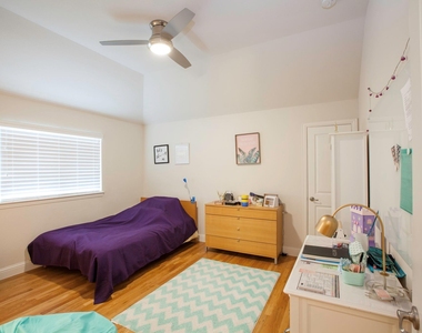 1614 Thoroughbred Lane - Photo Thumbnail 28