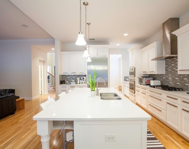 1614 Thoroughbred Lane - Photo Thumbnail 9
