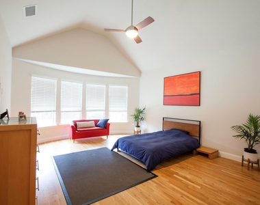 1614 Thoroughbred Lane - Photo Thumbnail 20