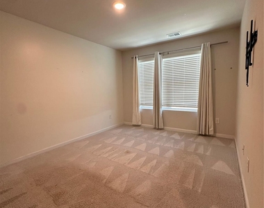 12828 Canton Side Avenue - Photo Thumbnail 19