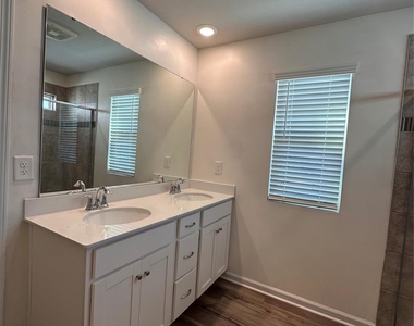12828 Canton Side Avenue - Photo Thumbnail 12