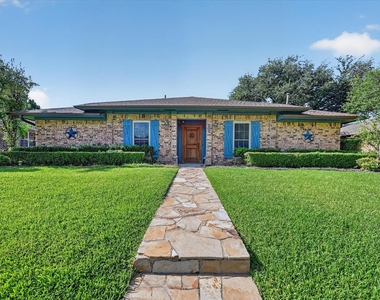 2516 Lawnview Drive - Photo Thumbnail 1