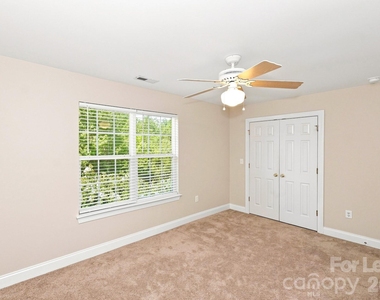 153 Forest Ridge Road - Photo Thumbnail 12
