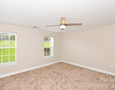 153 Forest Ridge Road - Photo Thumbnail 8