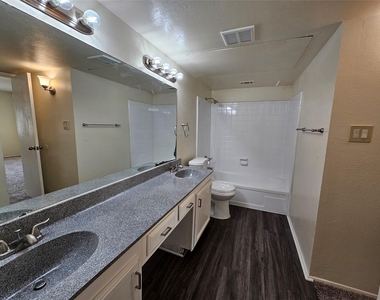 512 Chip Street - Photo Thumbnail 29