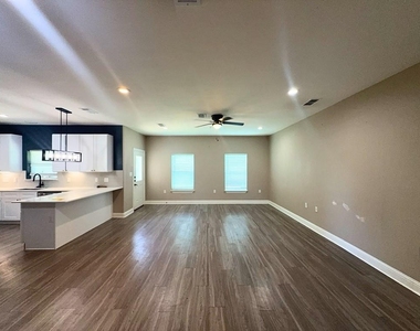 1017 Debby Court - Photo Thumbnail 1
