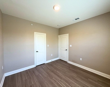 1017 Debby Court - Photo Thumbnail 14
