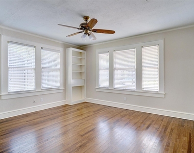 3201 Cockrell Avenue - Photo Thumbnail 27