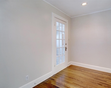 3201 Cockrell Avenue - Photo Thumbnail 18