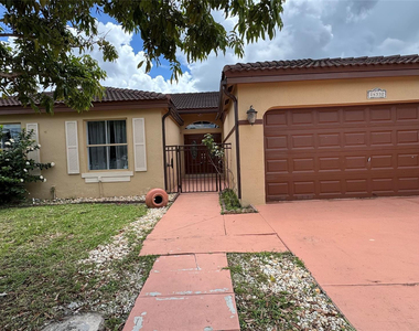 14332 Sw 163rd Street - Photo Thumbnail 3