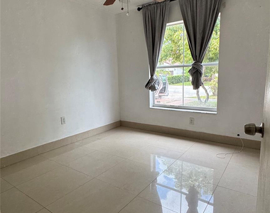14332 Sw 163rd Street - Photo Thumbnail 11