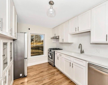 2753 El Tivoli Drive - Photo Thumbnail 6