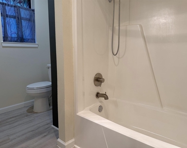 101 Kathryn Drive - Photo Thumbnail 16