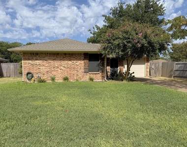 101 Kathryn Drive - Photo Thumbnail 1