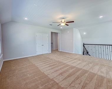 1012 Rosebay Drive - Photo Thumbnail 24