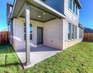 1012 Rosebay Drive - Photo Thumbnail 33