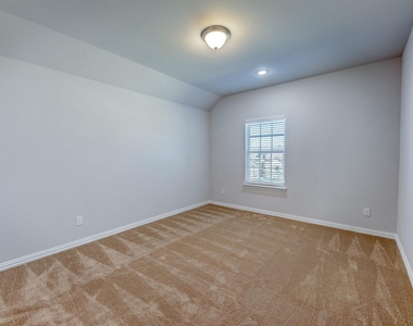 1012 Rosebay Drive - Photo Thumbnail 26