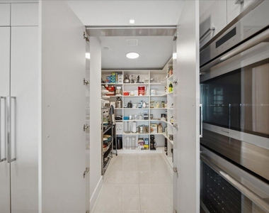 5000 N Ocean Drive - Photo Thumbnail 7