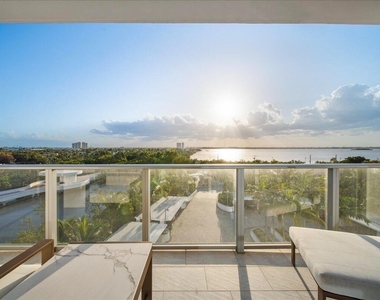 5000 N Ocean Drive - Photo Thumbnail 24