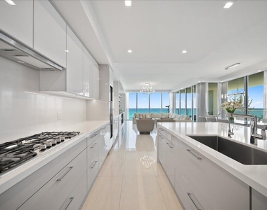 5000 N Ocean Drive - Photo Thumbnail 4