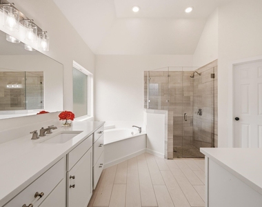 4805 Mill Creek Drive - Photo Thumbnail 17
