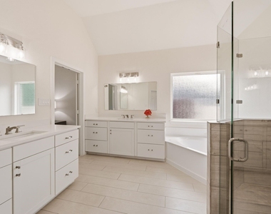 4805 Mill Creek Drive - Photo Thumbnail 18