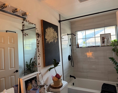 220 Redwood Drive - Photo Thumbnail 23