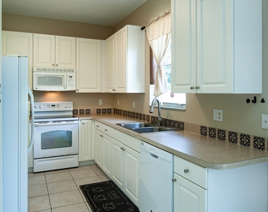 9851 E Verona Circle - Photo Thumbnail 5