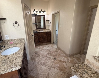 607 Deverson Drive - Photo Thumbnail 18