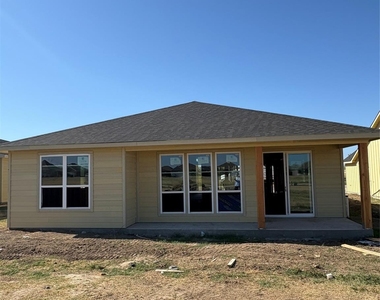 131 Walker Lane - Photo Thumbnail 2