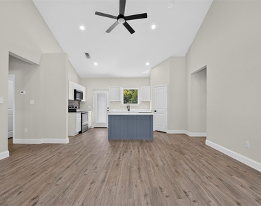 5293 County Road 921 - Photo Thumbnail 9