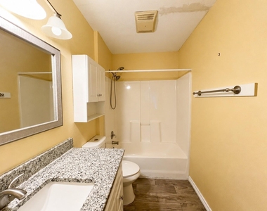3417 Stanley Avenue - Photo Thumbnail 14