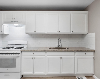 3430 Sockwell Boulevard - Photo Thumbnail 11