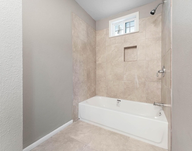 3430 Sockwell Boulevard - Photo Thumbnail 6