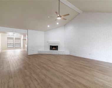 1610 Brown Trail - Photo Thumbnail 3