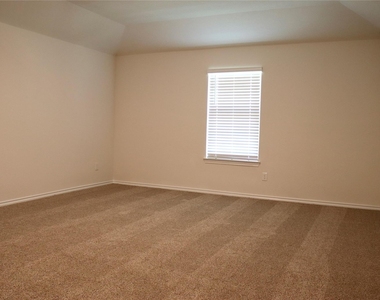 1436 Briar Hill Road - Photo Thumbnail 11