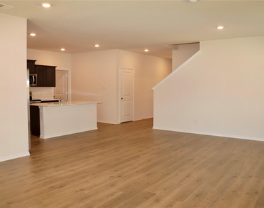 1436 Briar Hill Road - Photo Thumbnail 4