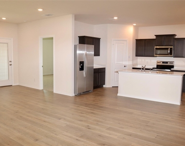 1436 Briar Hill Road - Photo Thumbnail 3