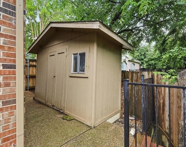 3228 Kent Drive - Photo Thumbnail 26