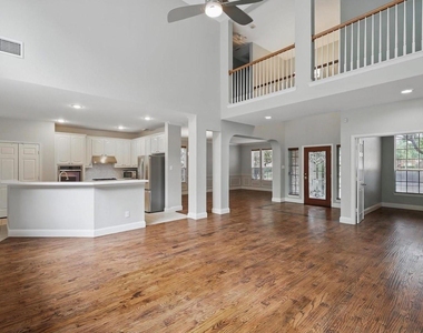 3228 Kent Drive - Photo Thumbnail 5