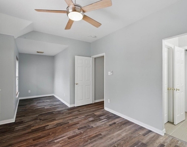 3228 Kent Drive - Photo Thumbnail 20