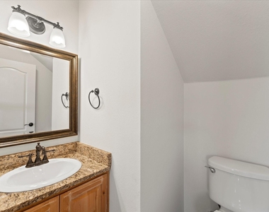 210 Lasso Circle - Photo Thumbnail 14